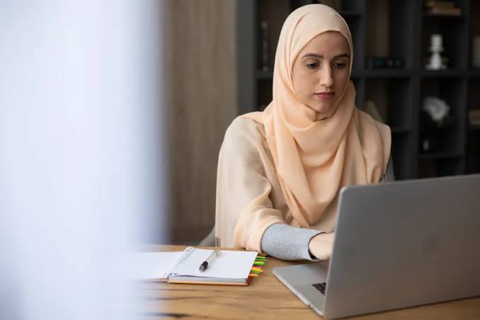 الشروط الواجب توافرها في مكان عمل المرأة