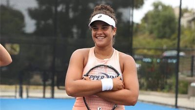 ميار شريف تواصل استعداداتها لبطولة قطر لتنس السيدات