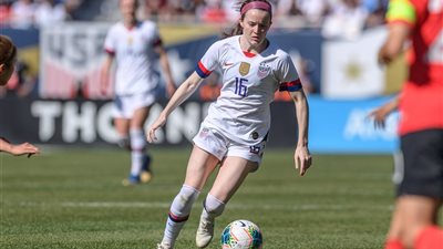 روز لافيل.. أفضل لاعبة في كأس شي بيليفز لكرة القدم