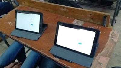 منذ قليل.. طالبات أولى ثانوي يواجهن العربي والأحياء بالتابلت