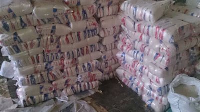 «الجملة المصرية والعامة»: ضخ 5000 طن سكر لمنافذ صرف السلع التموينية يوميًا  