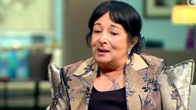 سميرة عبد العزيز عن اختيارها بـ«الشيوخ»: «حلفت باللغة العربية الفصحى»