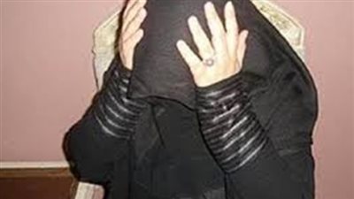  التحقيق مع «أخطر نصابة» في حلوان 