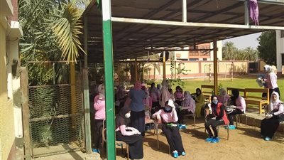 كيف يؤدي طلاب الثانوية العامة الامتحانات هذا العام؟