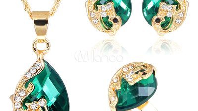 «مرجان.. ياقوت.. زُمرد».. تعرفي على الأحجار الكريمة المناسبة للأبراج