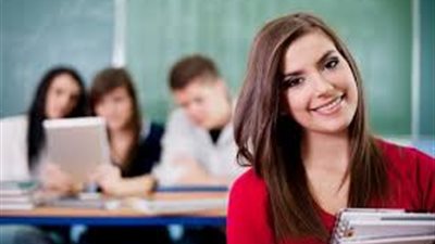 طالبات متخوفات من العودة للجامعات.. وأخريات: تجربة مختلفة