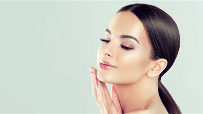 5 نصائح لمكياج مثالي لصاحبات البشرة الدهنية