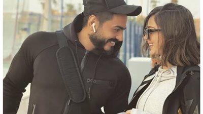 تامر حسني يتغزل ببسمة بوسيل في زفاف ريم سامي .. هل عادا؟ (فيديو)  