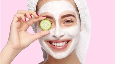 للجنس الناعم.. 5 ماسكات طبيعية للحفاظ على البشرة من حرارة الصيف 