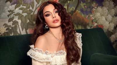 الجمهور يسخر من هيفاء وهبي بعد ظهورها في كان 2024