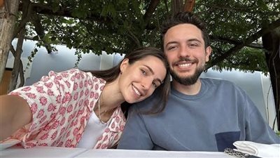 الأمير الحسين يكشف تفاصيل حياته الشخصية لأول مرة (فيديو)