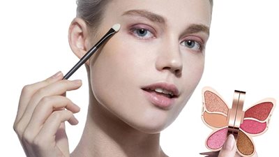 أفضل أنواع ظلال العيون الملونة 2024 (صور)