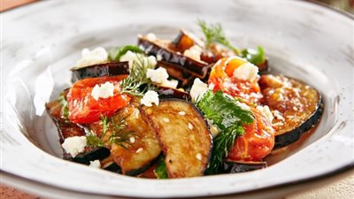 طريقة عمل شكشوكة الباذنجان بدون بيض