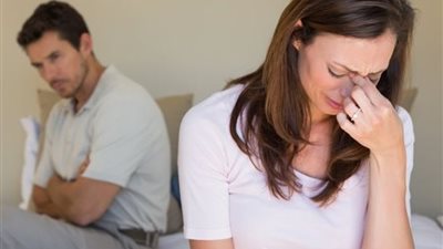 طرق التعامل مع الزوج البارد الصامت.. والمحافظة على علاقة صحية