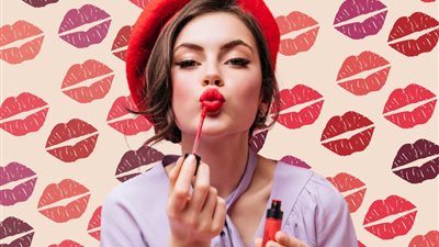 نصائح  مثالية  لتطبيق أحمر شفاه يدوم طويلاً