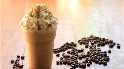 طريقة عمل الآيس كوفي مثل الكافيهات