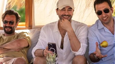 بعد ترويجه للسياحة في مصر.. 9 معلومات عن الممثل التركي جوكهان ألكان (صور) 