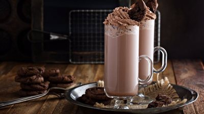 طريقة عمل ميلك شيك البراونيز مثل المحلات