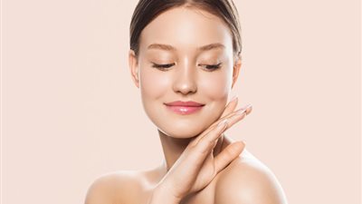 للجنس الناعم.. 5 نصائح للحفاظ على ترطيب بشرتك في الصيف