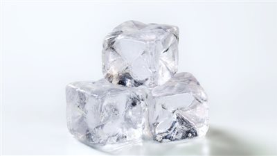 لست البيت.. 7 طرق بارعة لاستخدام الثلج في المطبخ قد تفاجئك