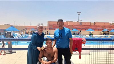 سيناوي من أصحاب الهمم يفوز بذهبية كأس مصر للسباحة البارالمبية