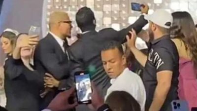 في واقعة «صفع شاب».. 30 يوليو أولى جلسات محاكمة عمرو دياب