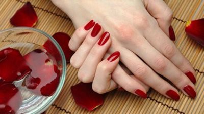  قبل عيد الأضحى .. خلطات طبيعية فعالة للتخلص من جفاف اليدين