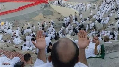 بث مباشر.. شاهد حجاج بيت الله يؤدون مناسك الحج 2024