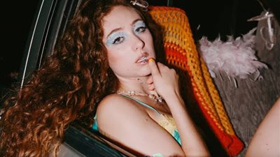 صيحة مكياج الطيور الجارحة المستوحاة من تشابيل روان تكتسح تيك توك  