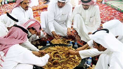 «بيت العائلة وموائد الأضحية» أبرز مظاهر عيد الأضحى 2024 بالسعودية