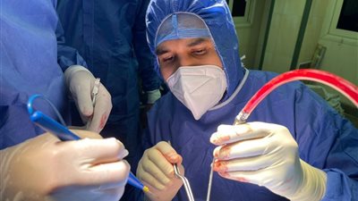 فريق طبي في مكة ينقذ حاجة سبعينية من نزيف في المخيخ