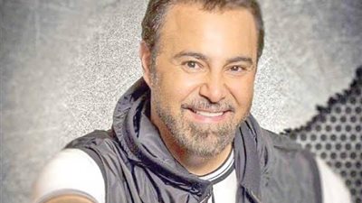 عاصي الحلاني يعيش أسعد لحظات حياته ويحتفل بخطوبة ابنته دانا الحلاني 