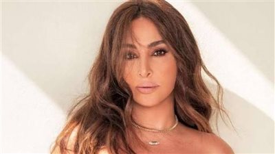 هل دخلت القفص الذهبي؟.. أول رد من إليسا علي  حقيقه زواجها