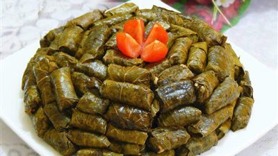 طريقة عمل محشي ورق العنب بمذاق مختلف