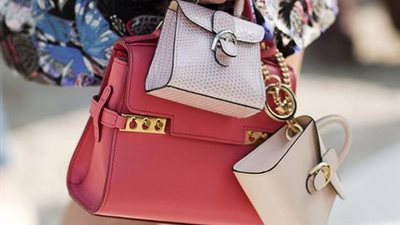 أبرز صيحات حقائب اليد النسائية لصيف 2024 (صور) 