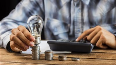 لربات البيوت.. 4 عادات سيئة تسبب في زيادة استهلاك الكهرباء في بيتك