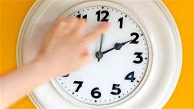 الحكومة تكشف حقيقة إلغاء التوقيت الصيفي يوم الجمعة القادم