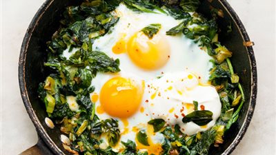طريقة عمل الشكشوكة بالسبانخ بخطوات بسيطة