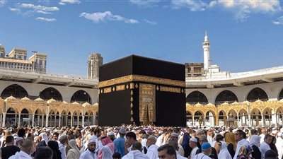 هل يجوز أداء العمرة عن النبي؟.. أمين الفتوى يُجيب (فيديو)