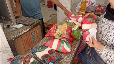 ستات مصر اطمئنوا.. وزير التموين يكشف الاحتياطى من القمح والسلع الاستراتيجية والتموينية