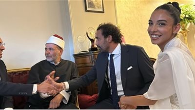 سلمي أبو ضيف تحتفل بزواجها بطقوس غريبة وسط أصدقائها