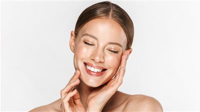 8 فيتامينات غذائية للتخلص من جفاف البشرة