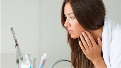 وصفات طبيعية فعالة لعلاج إسمرار الوجه واليدين بسبب الشمس