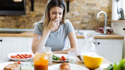 احمِ نفسك وعائلتك من التسمم الغذائي.. إليكم 7 نصائح بسيطة يجب اتباعها
