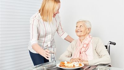 7 نصائح هامة لتغذية كبار السن