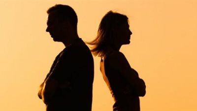 مطلقة تشكو: أحببت شخصًا مثلي الجنس.. كيف أنساه وأنا أراه كل يوم؟