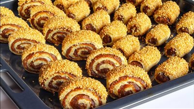 طريقة عمل القراقيش بالعجوة بخطوات سهلة 