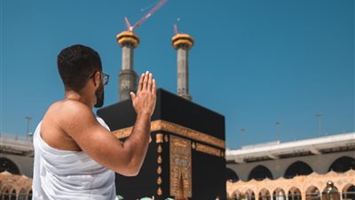 السعودية تنجح في جعل العمرة رحلة سهلة للشباب ومغامرات سياحية شيقة