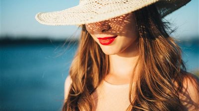 نصائح هامة للعناية بشعرك في الحر والرطوبة العالية