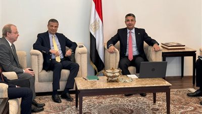 وزير التموين يبحث تحديد الأسعار الاسترشادية لشراء محاصيل القمح والبنجر والقصب من المزارعين